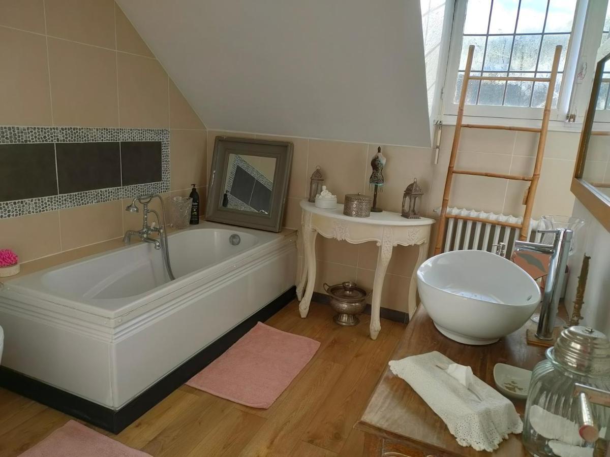 Ferienwohnung Chez Jeanne Villeneuve-d’Ascq Exterior foto